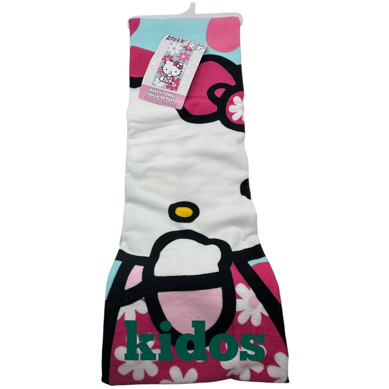 Hello Kitty Daisies Beach Pool Bath Towel 27in x 54 in